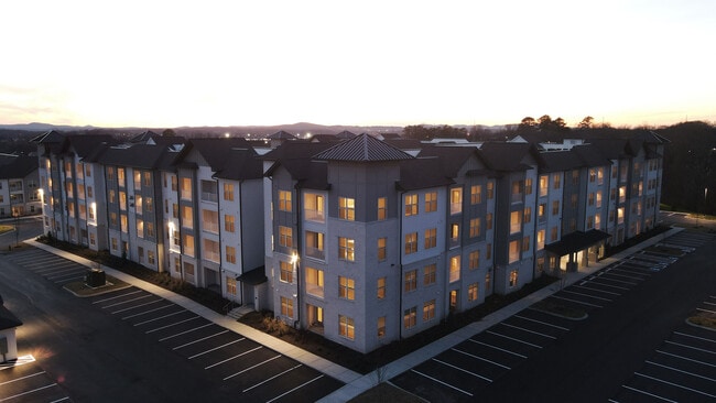 The Ravelle at Ridgeview apartments — community photo