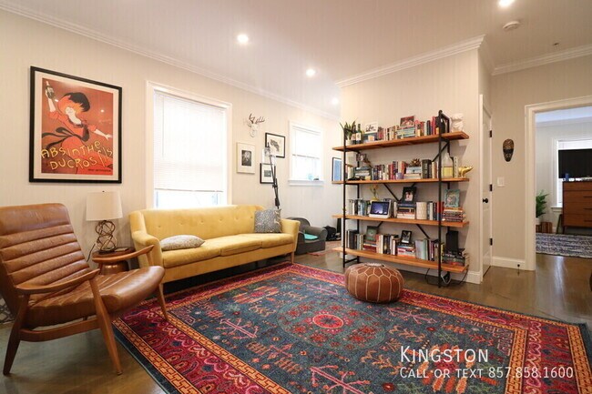 Photo - 17 Walk Hill St Unidad 1R