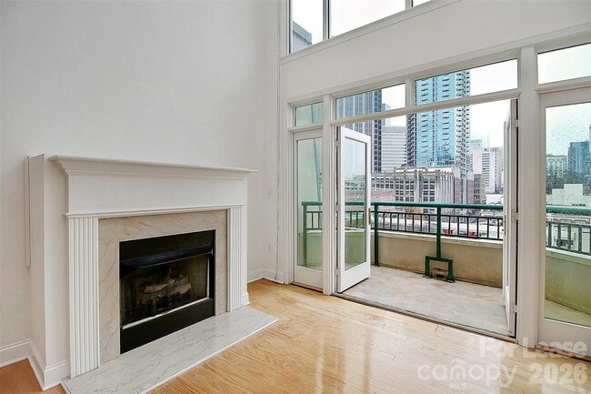 Photo - 401 N Church St Unit 604