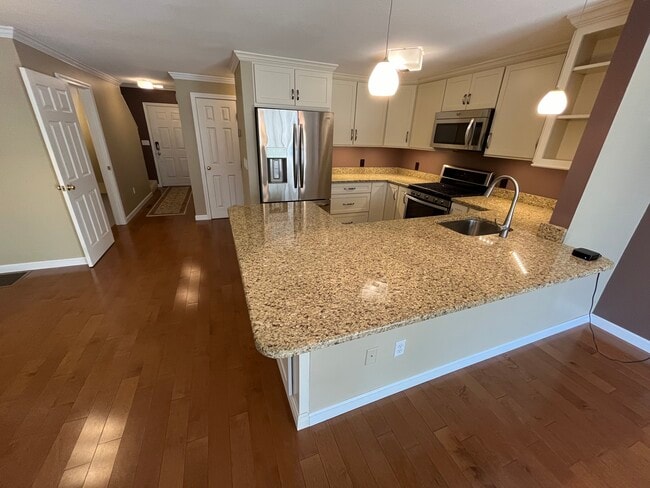 Kitchen and Entrance (level 2) - 9 Ann Dr Unit 9
