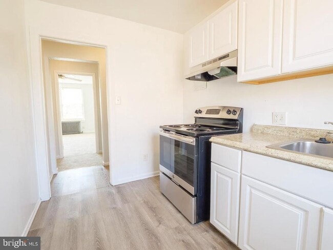 Photo - 4337 Halley Terrace SE