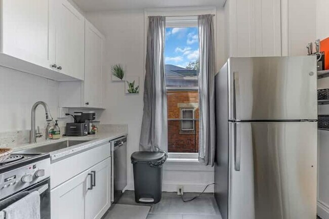 The Artist's Apt. | 1BR | Short North | +Parking