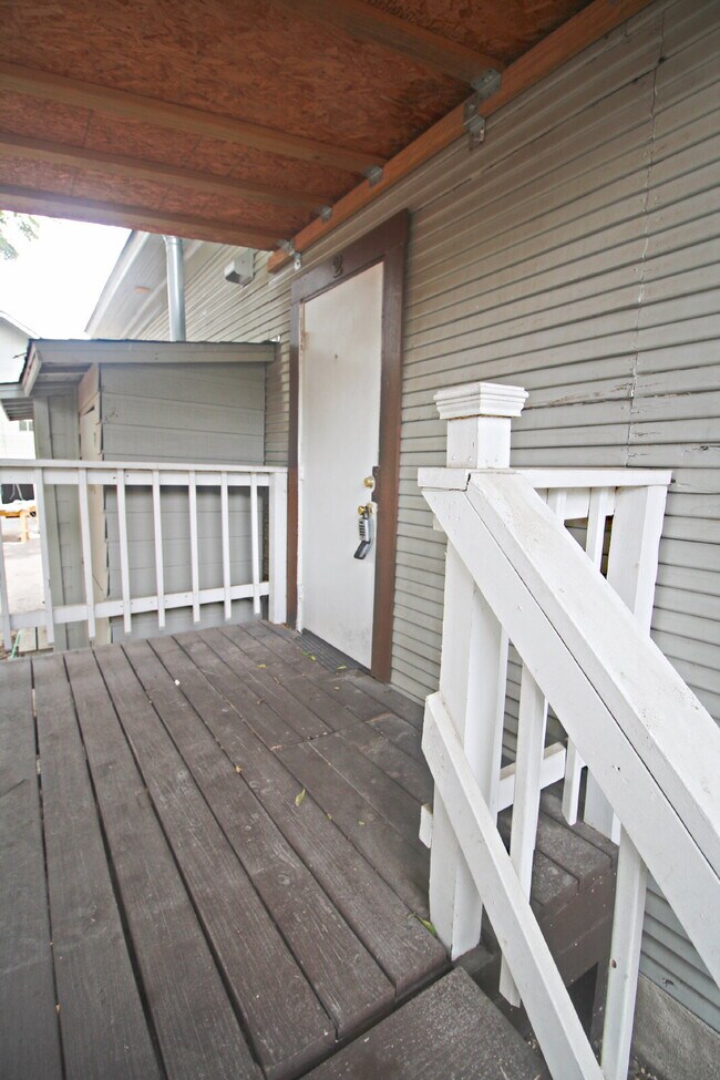 Photo - 232 Cornell Ave Unit 201 - Bldg 1 - Floor 2