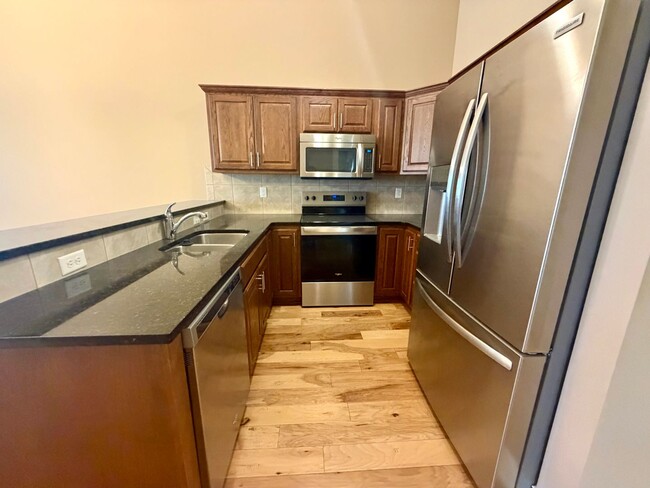 Photo - 4 bedroom TOWNHOUSE in North Lincoln