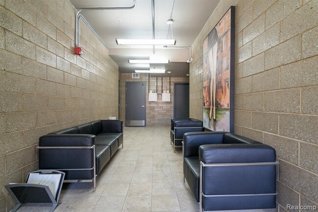 Photo - 204 S Troy St Unit 204 S Troy