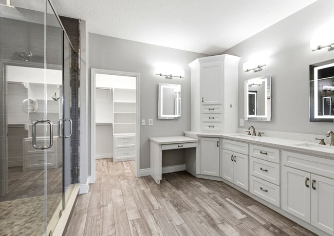 Building Photo - 6231 Presidio Canyon Dr