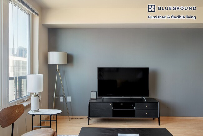 Photo - 708 6th Ave N Unidad FL6-ID574