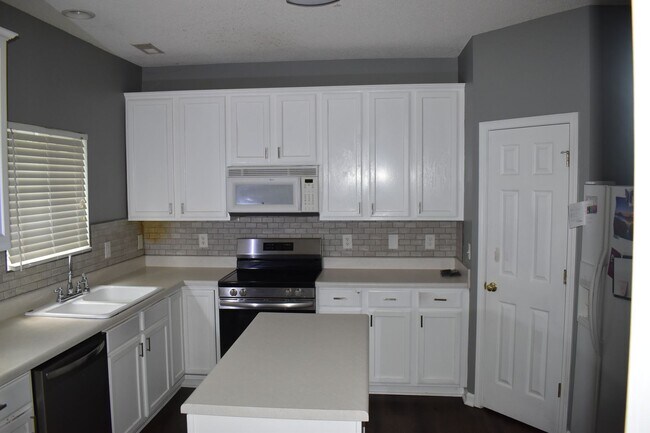 128 Hidden Springs Dr