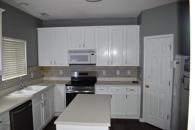 Photo - Beautiful Townhome