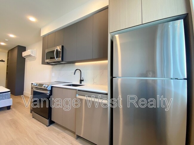 Building Photo - 720-720 K. L. O. Rd