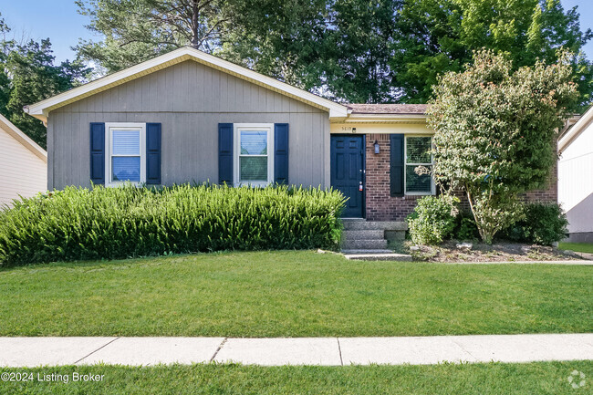 Building Photo - 5619 Wooded Lake Dr Rental