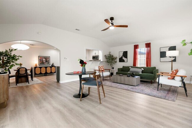 Photo - 5313 Wellington Dr