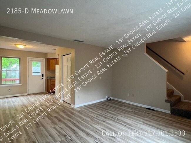 Photo - 2185-D Meadowlawn-
