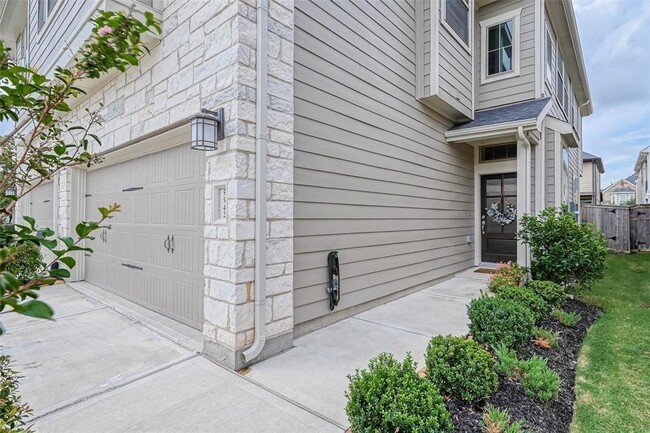 Photo - 5542 Sallow Bay Ln