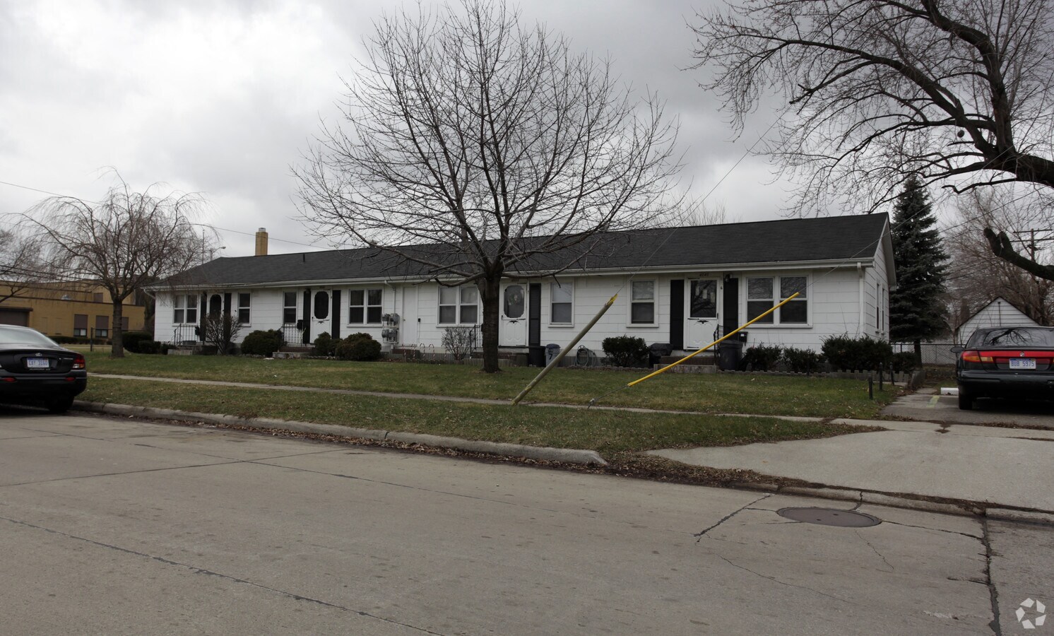 Victoria Manor - Victoria Manor Apartments