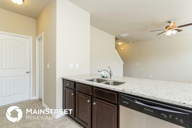 Photo - 107 Bradford Ct