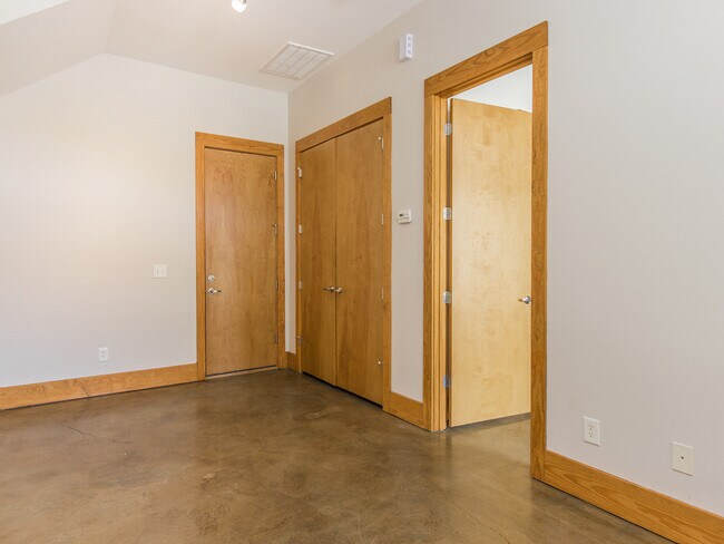 Photo - Luxury Downtown Townhome with 2 car Garage!