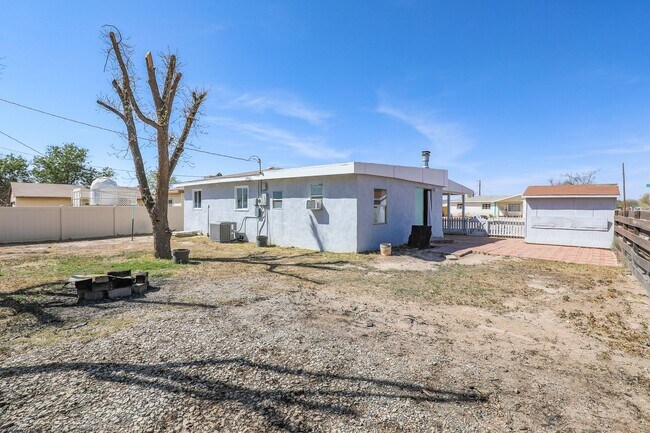 Photo - Conveniently located 3 Bedroom, 2 bath