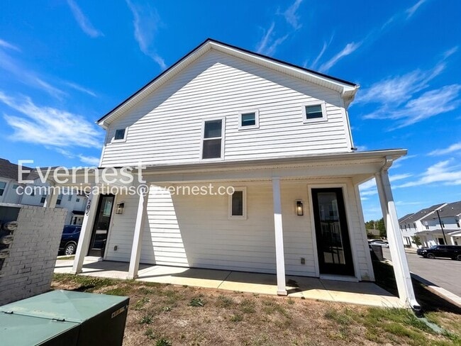 Photo - 200 Jeffries Wy