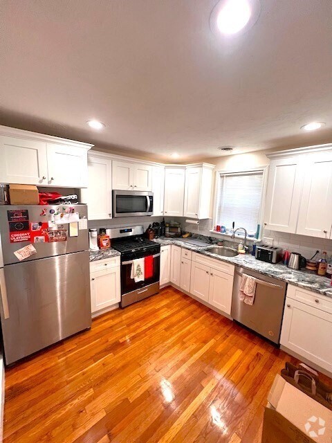 Building Photo - 44 Marine Rd Unit 2 Rental