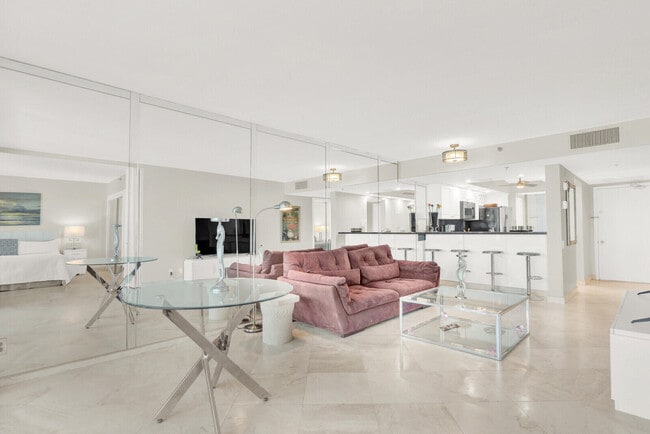 Photo - 2687 N Ocean Blvd Unidad G-306