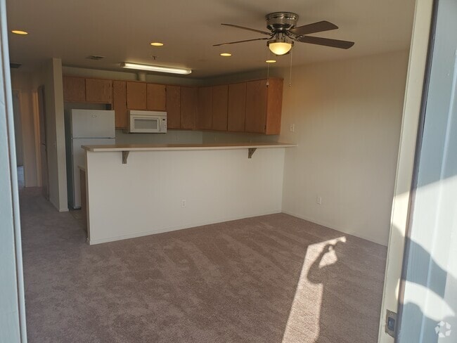 Building Photo - 1311 Maurice Ave Unit 1311 Maurice Avenue Rental