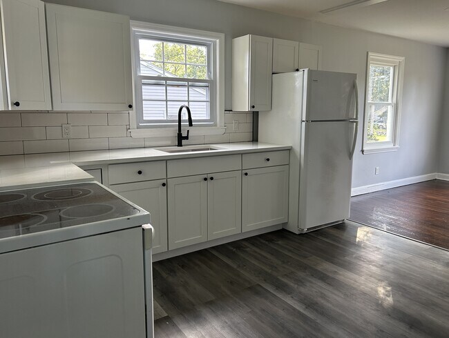 Photo - 152 Cottage Rd
