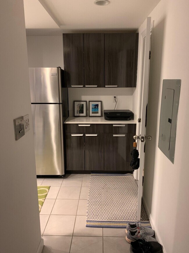 Photo - 105 Queensberry St Unit D