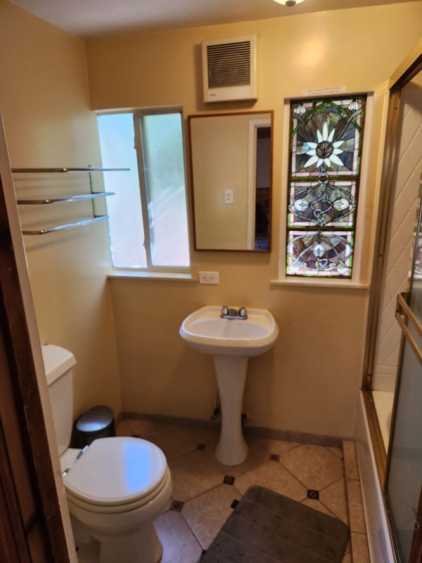 4357 Stewart Ave Unit b