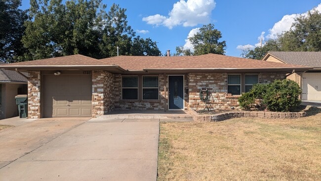 1737 Westchester Drive