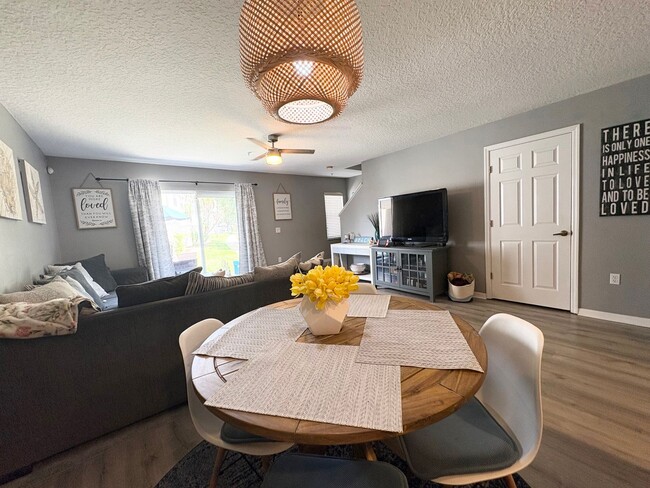 Photo - Fantastic 3 BR Townhome in Gated Winter Springs community with Pool and great schools