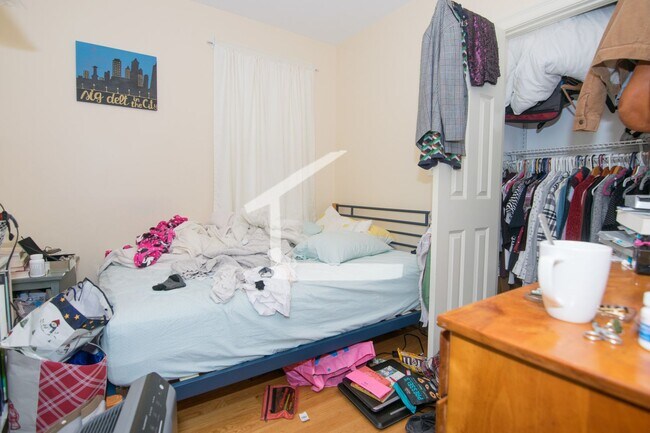 Photo - Beautiful 4Bbed 2 Bath Available 9/1