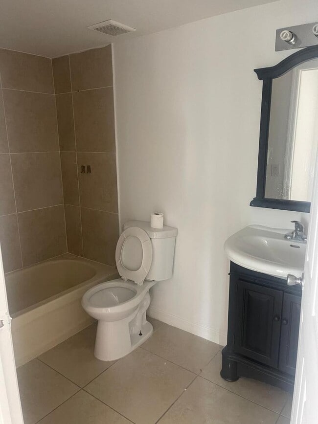 Photo - 6315 SW 8th St