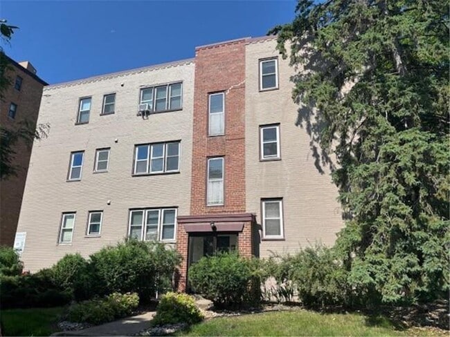Photo - 3144 W Bde Maka Ska Blvd Apartment Unit 102