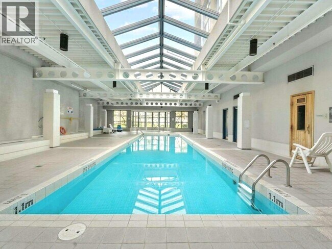 Photo - 183 Keefer Pl