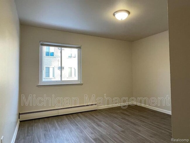 Photo - 19250 Wick Rd Unidad Apt 217