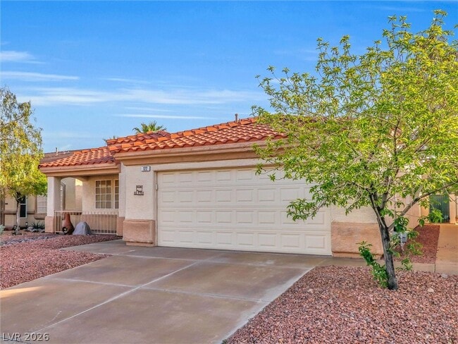 Building Photo - 122 Montesol Dr