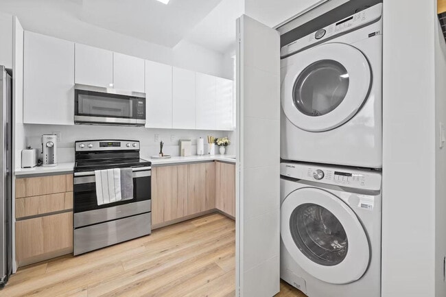 Photo - 1558 NW 1st St Unidad SI ID1388871P