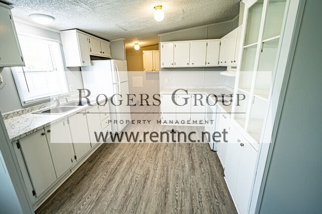 Photo - 689 Blue Wing Rd