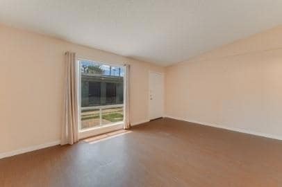 610 W 51st St Unit 104