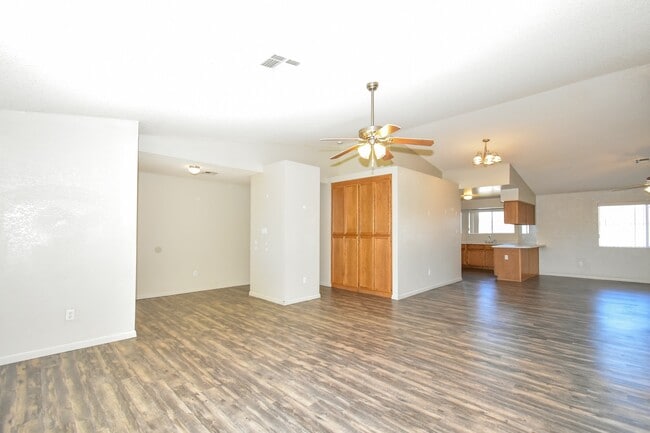 Photo - 2866 S 30th Dr