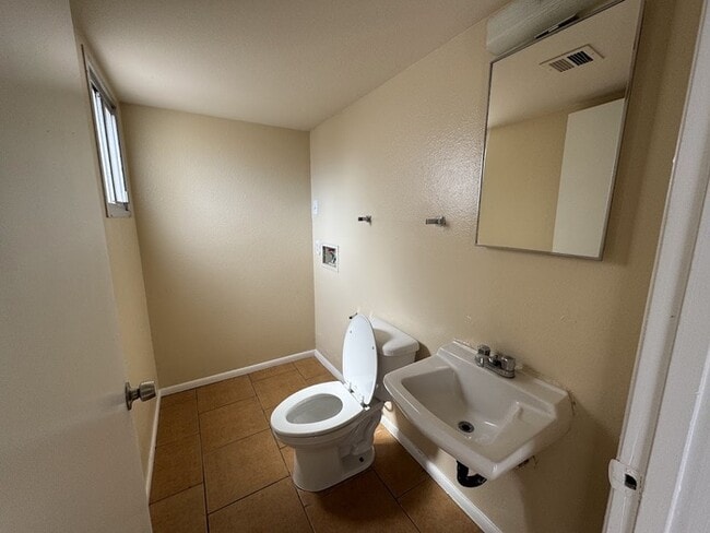 Holiday Gardens 2 Bedroom Townhome