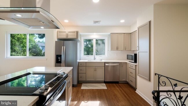 Photo - 338 Natale Ln