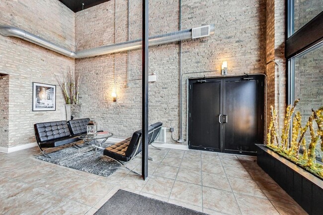 50 E 26th St Unit 220