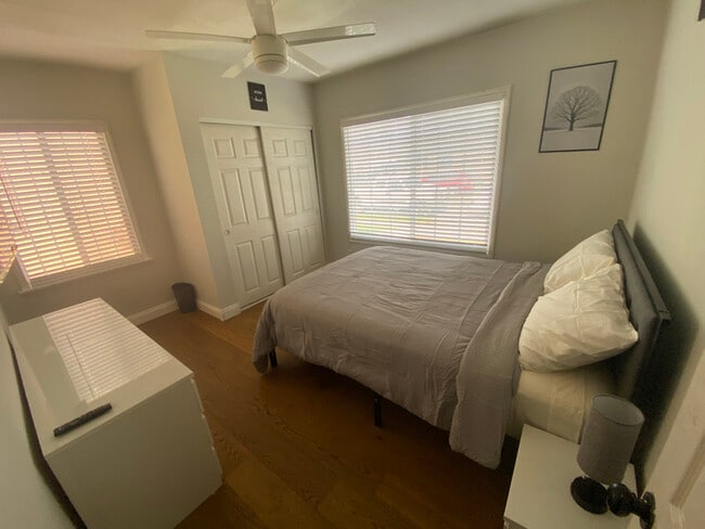 Photo - 636 E 121st Pl