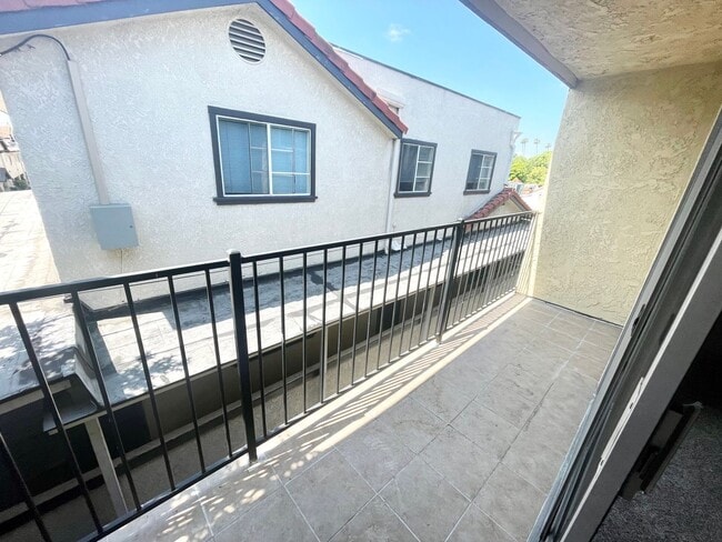 204 La France Ave
