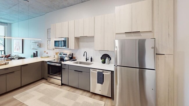 Photo - 4th and Park