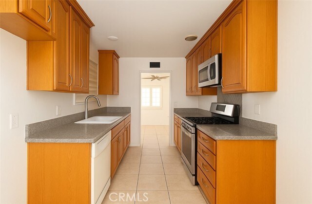 Photo - 7354 Vanalden Ave Casa