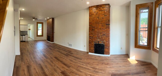 Photo - 415 Grant Ave Unit Apt #2