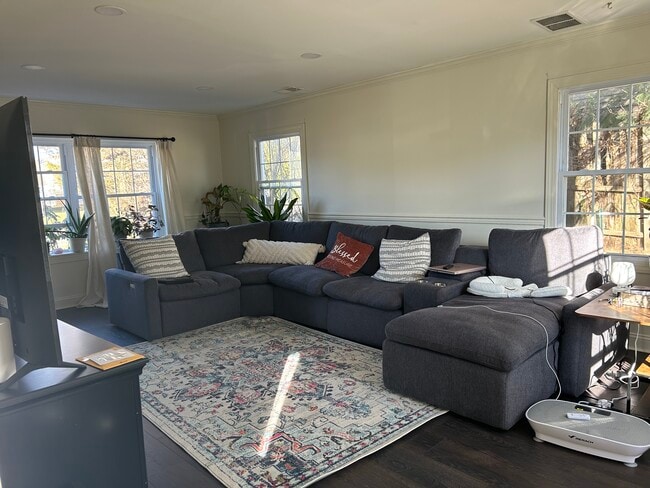 Photo - 24 Peachfield Ln